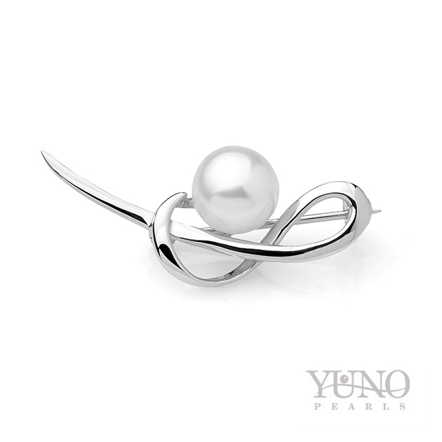 Brosche, 8-9mm Zuchtperle, weiß, Silber