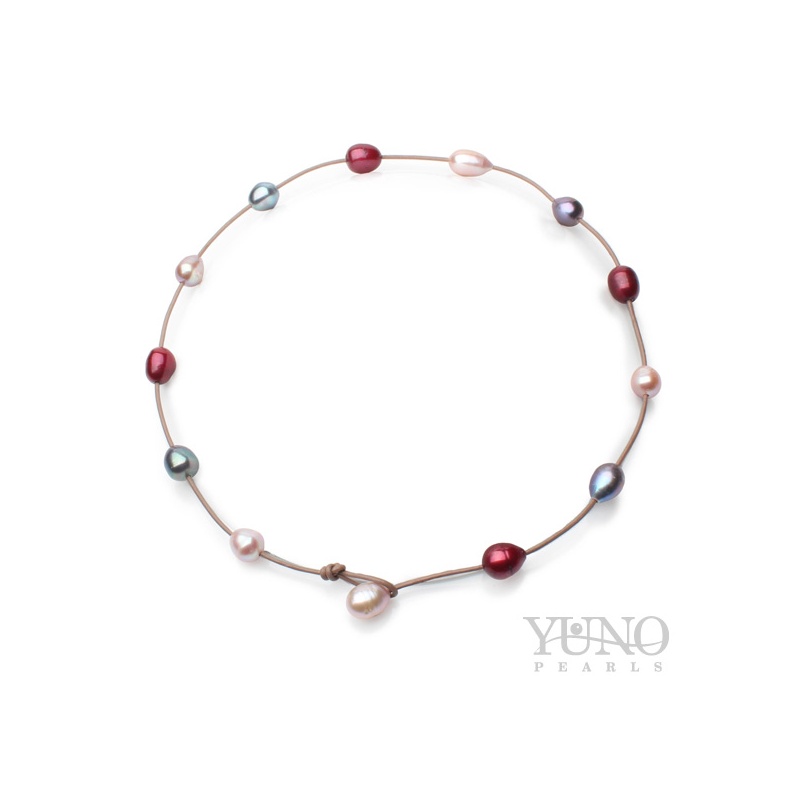 Lederkette braun mit 13 Zuchtperlen 11-12mm, Schlinge
